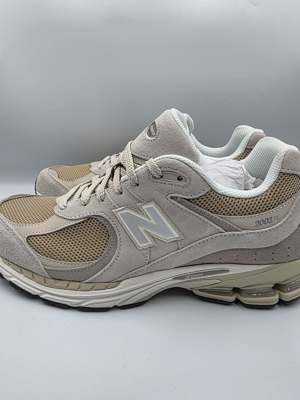 New Balance 2002R Men's Neutral Running Shoes — Beige